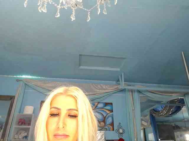 adrianna_fox adrianna_fox