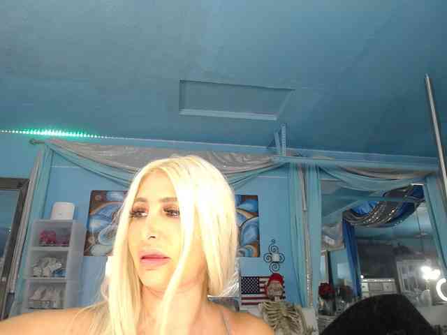 adrianna_fox webcam