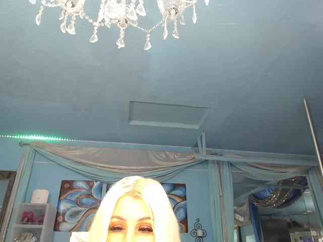 adrianna_fox
