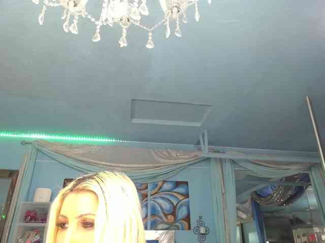 adrianna_fox
