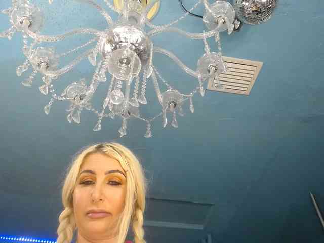 adrianna_fox