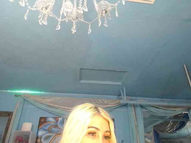 adrianna_fox webcam