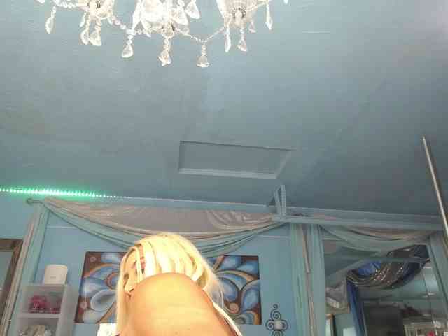 adrianna_fox webcam