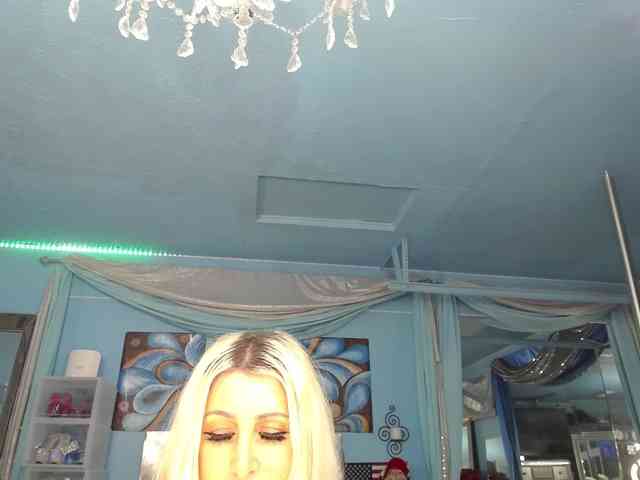 adrianna_fox