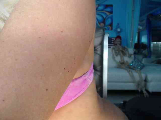 adrianna_fox webcam
