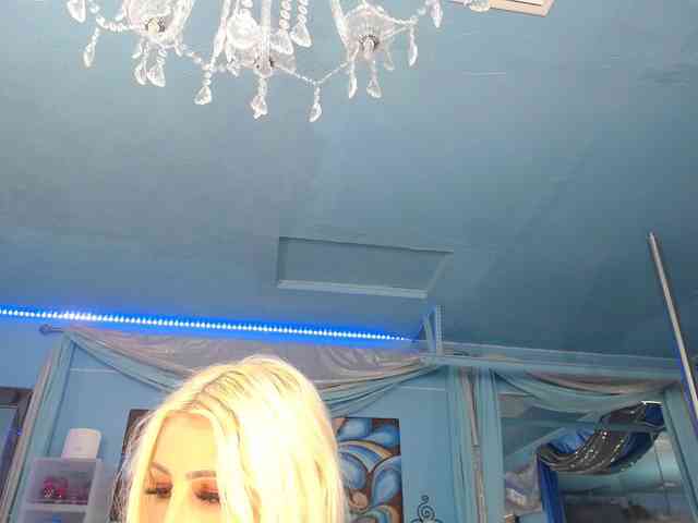 adrianna_fox webcam