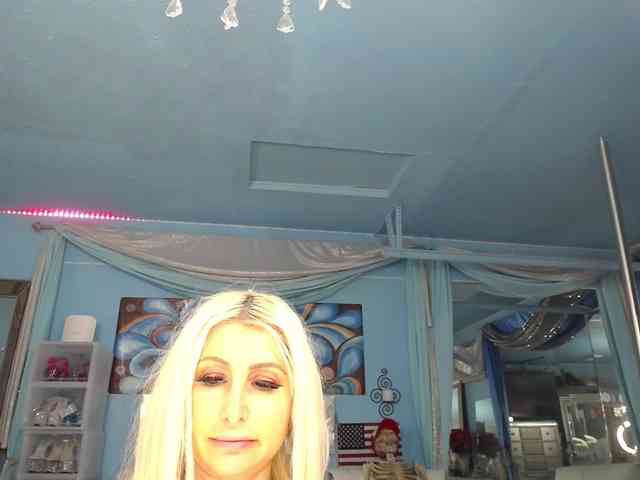 adrianna_fox webcam