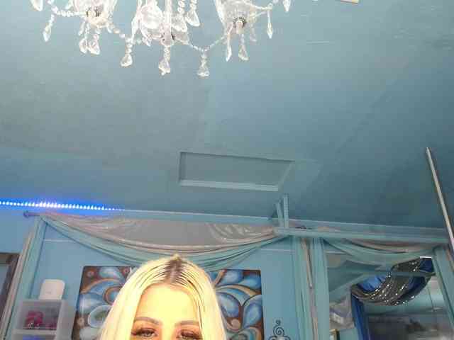 adrianna_fox webcam