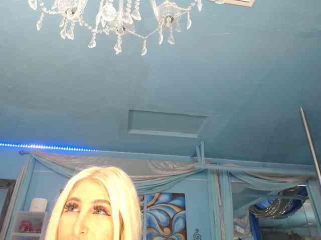 adrianna_fox webcam