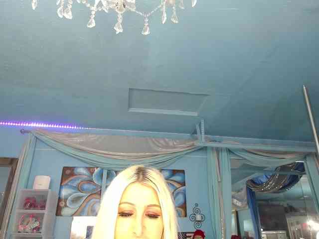 adrianna_fox webcam