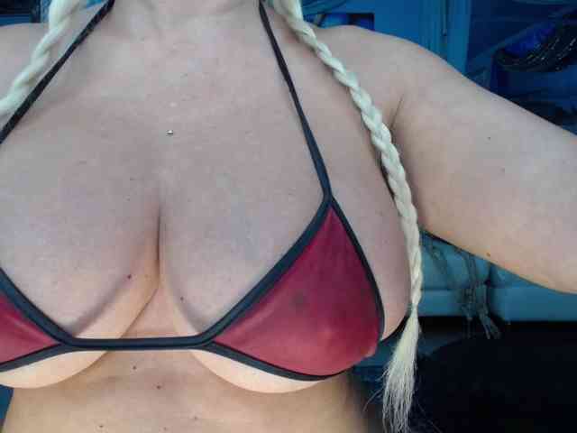 adrianna_fox