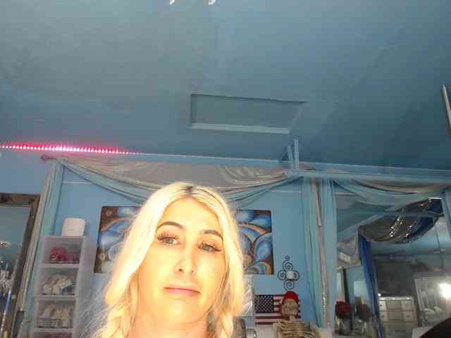 adrianna_fox webcam