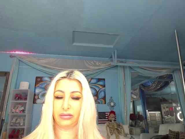 adrianna_fox webcam