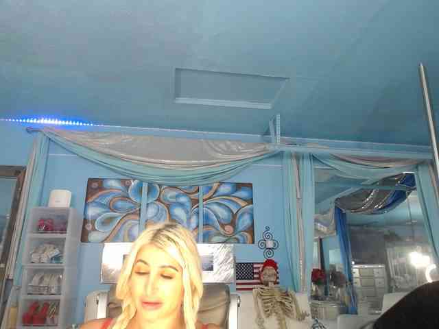 adrianna_fox webcam