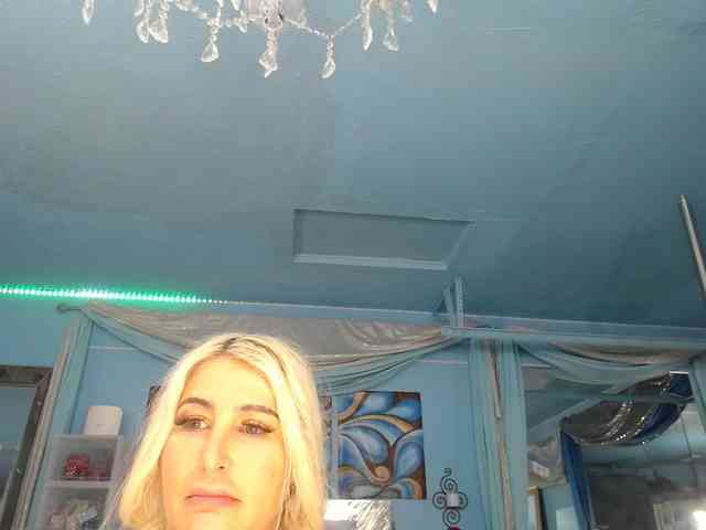 adrianna_fox webcam