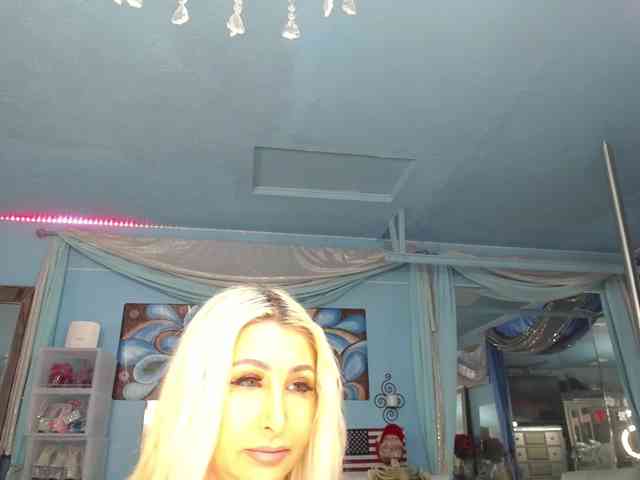 adrianna_fox