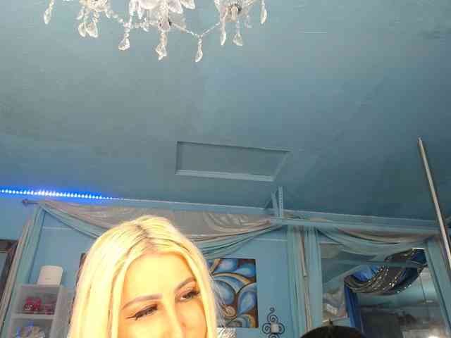 adrianna_fox webcam