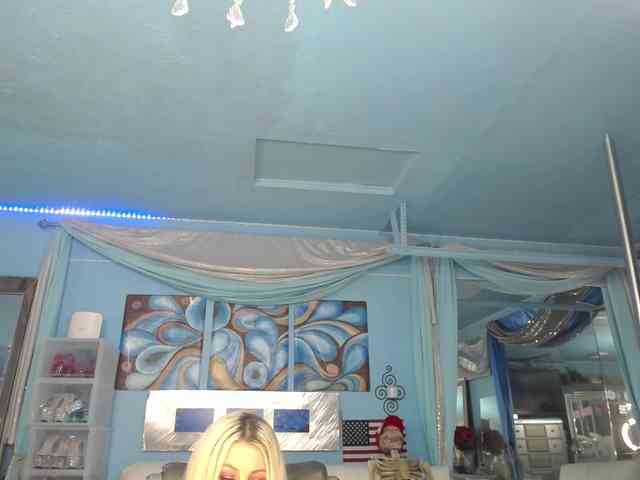 adrianna_fox webcam