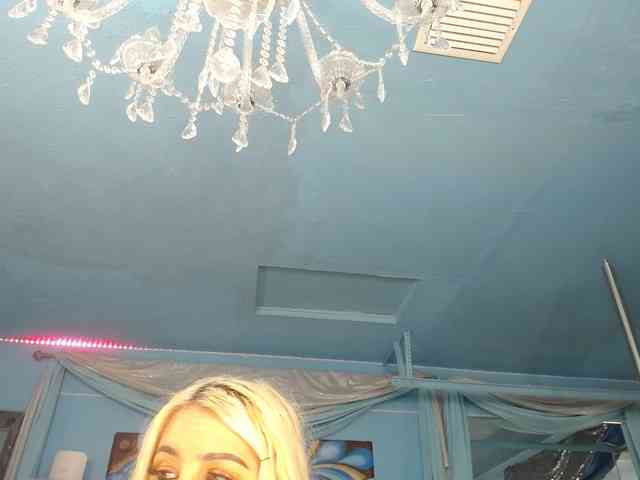 adrianna_fox webcam