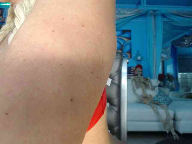 adrianna_fox webcam