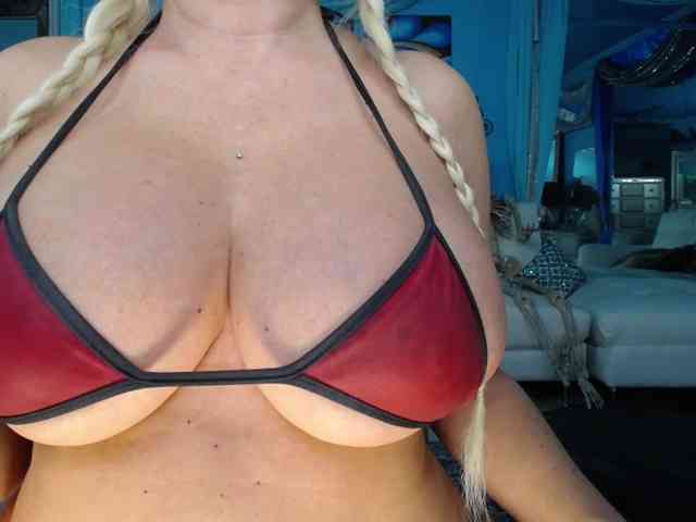 adrianna_fox