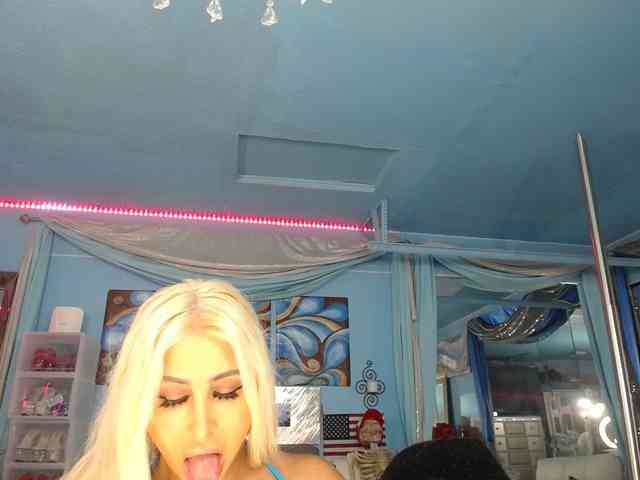 adrianna_fox webcam