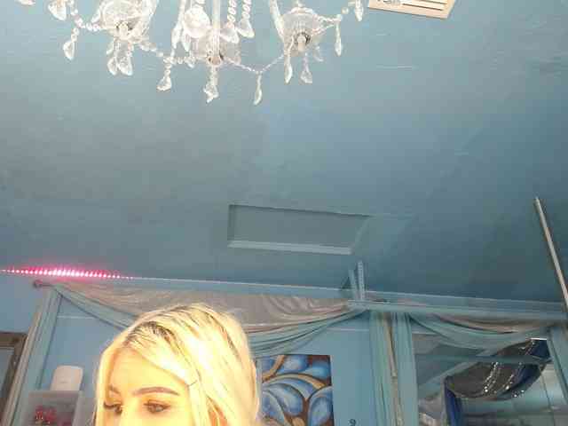 adrianna_fox webcam
