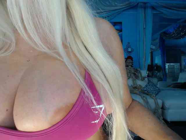adrianna_fox webcam