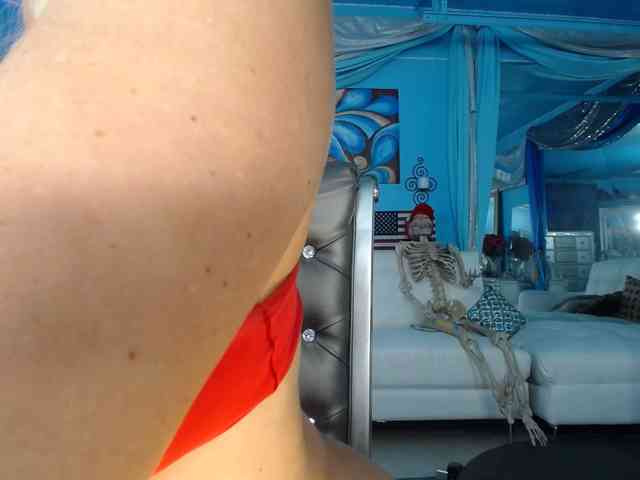 adrianna_fox webcam