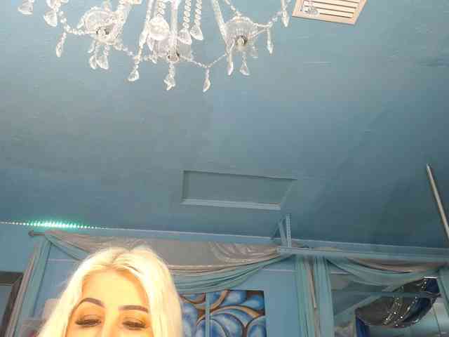 adrianna_fox