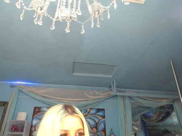 adrianna_fox webcam