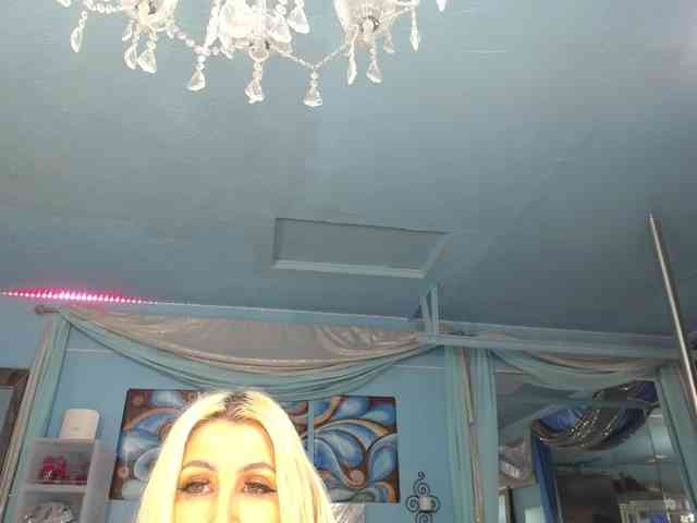 adrianna_fox webcam