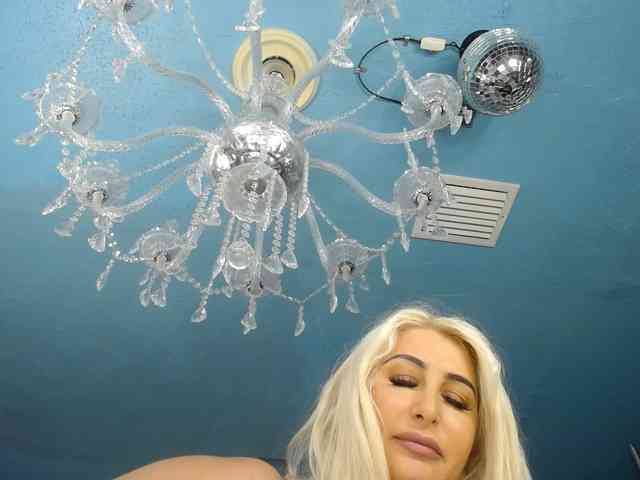 adrianna_fox