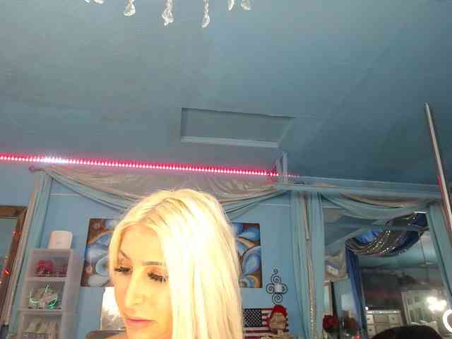 adrianna_fox adrianna_fox