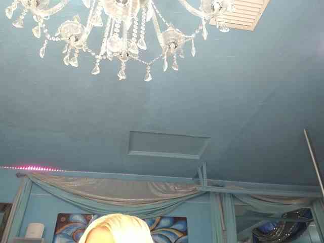 adrianna_fox webcam