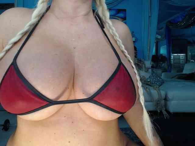 adrianna_fox