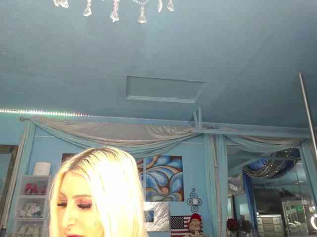 adrianna_fox webcam