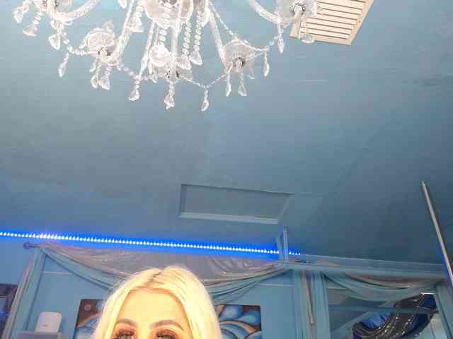 adrianna_fox webcam