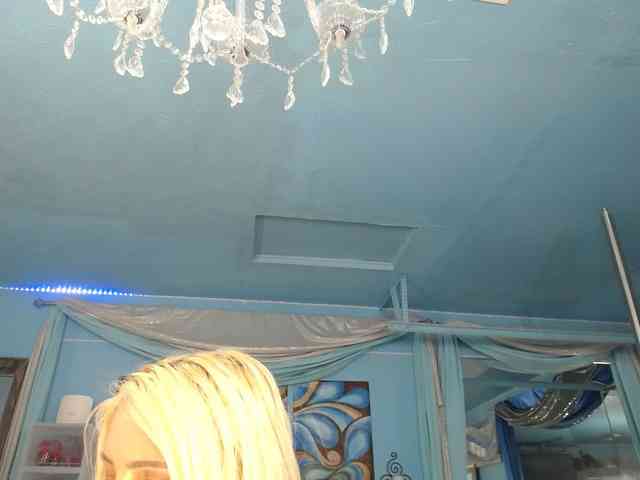 adrianna_fox webcam