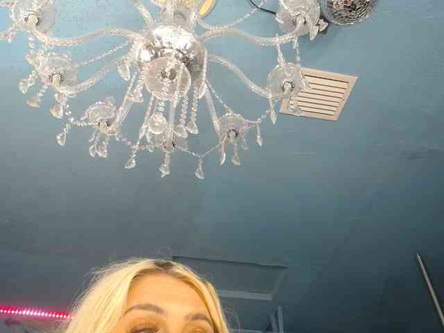 adrianna_fox webcam