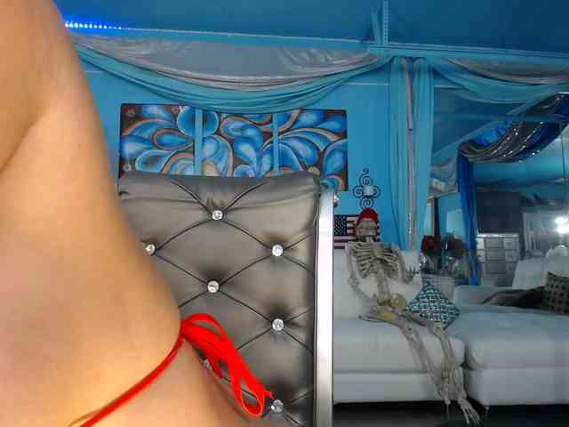 adrianna_fox webcam