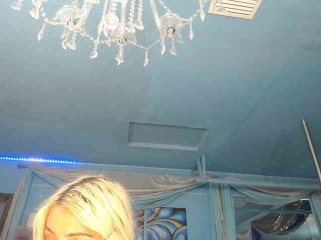 adrianna_fox webcam
