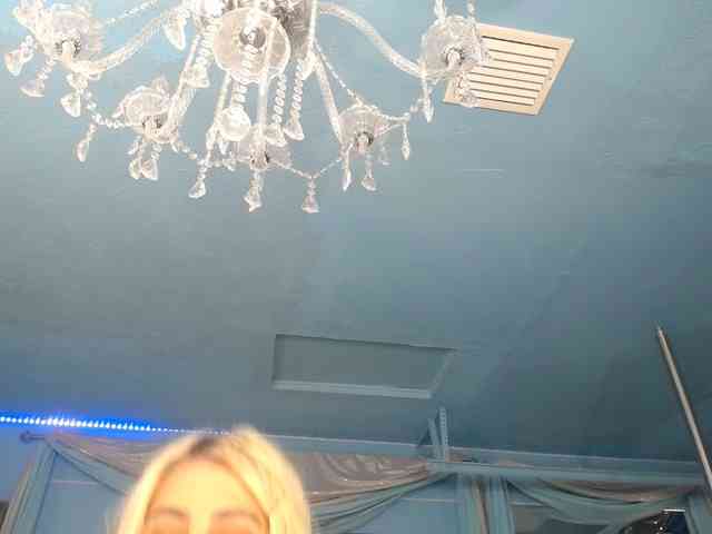 adrianna_fox