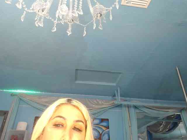 adrianna_fox webcam