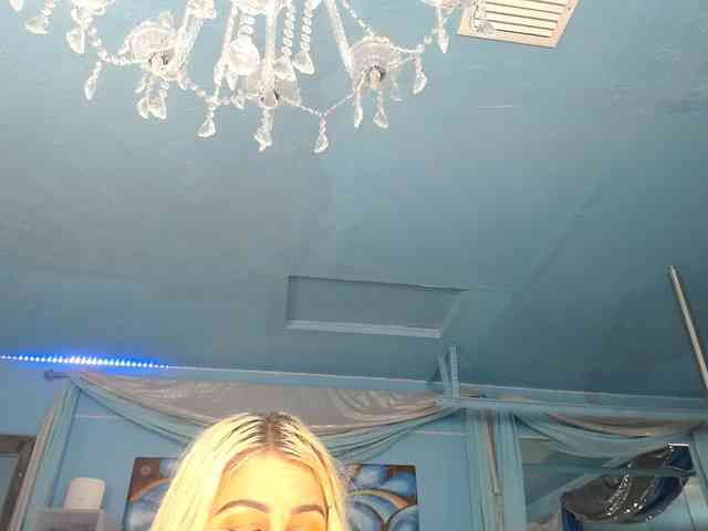 adrianna_fox webcam