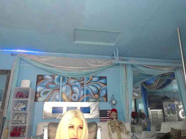 adrianna_fox adrianna_fox