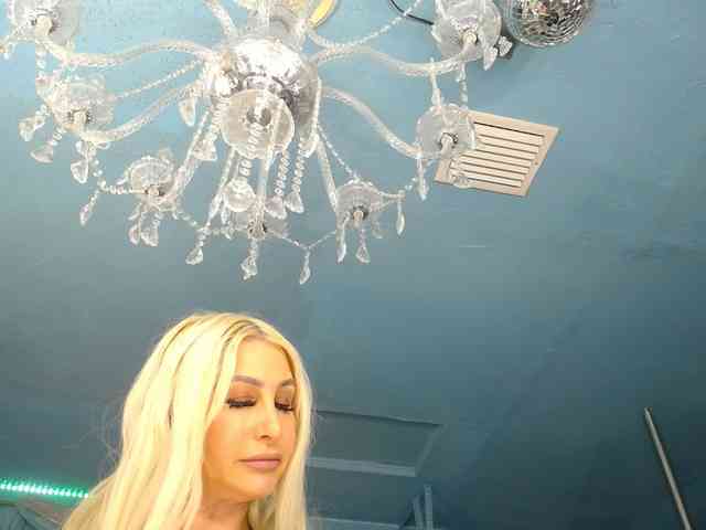 adrianna_fox webcam