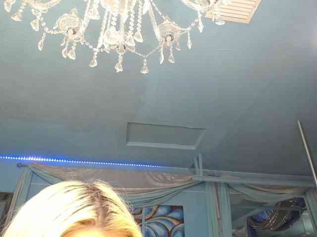 adrianna_fox webcam