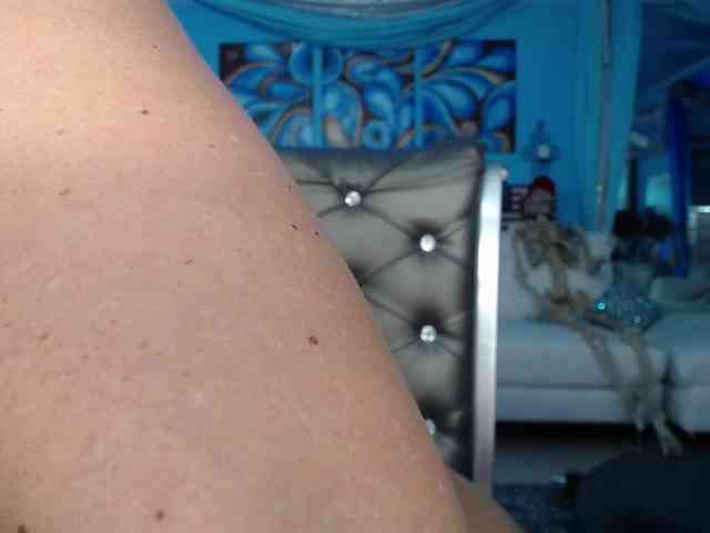 adrianna_fox webcam