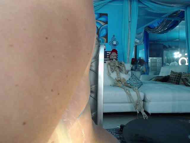 adrianna_fox webcam